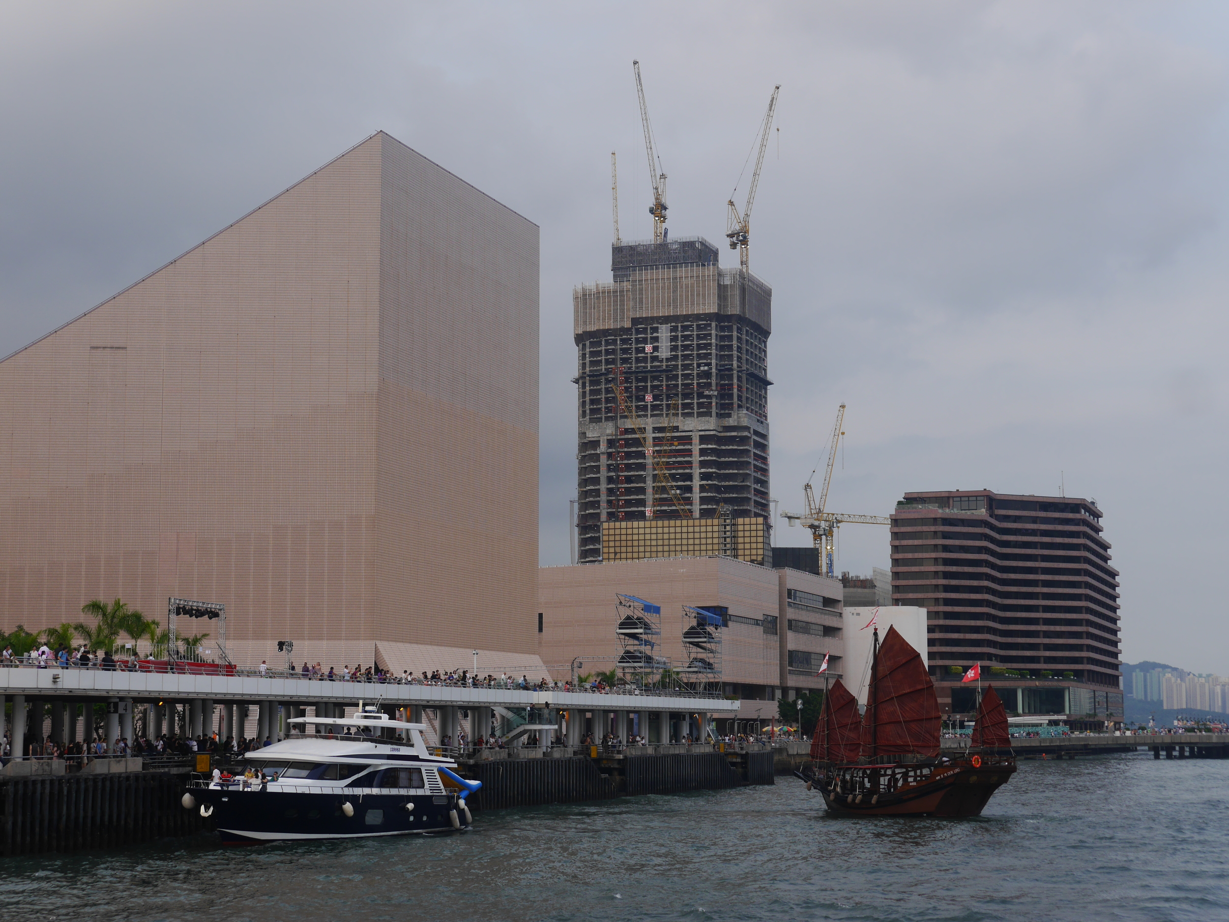   Hong Kong Cultural Centre  and junk. 