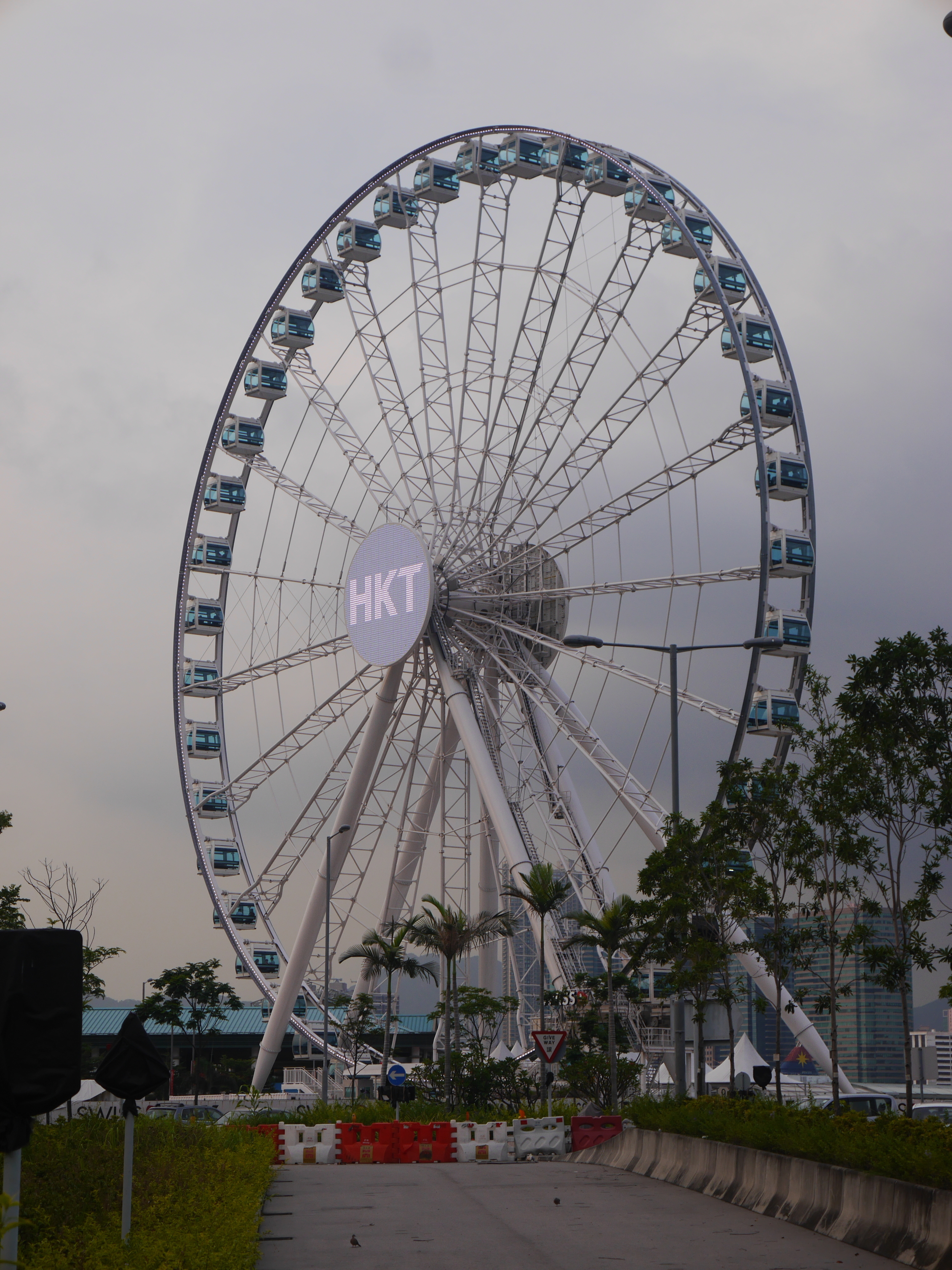   The Hong Kong Observation Wheel . 