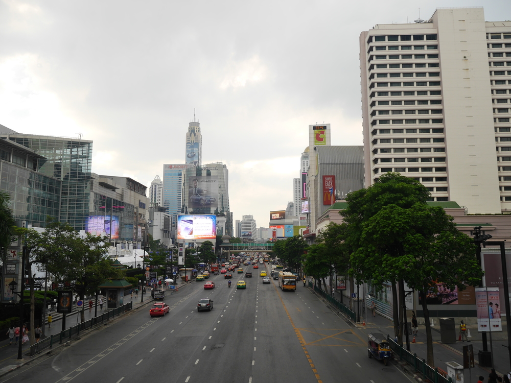  A (relatively calm) Bangkok street. 