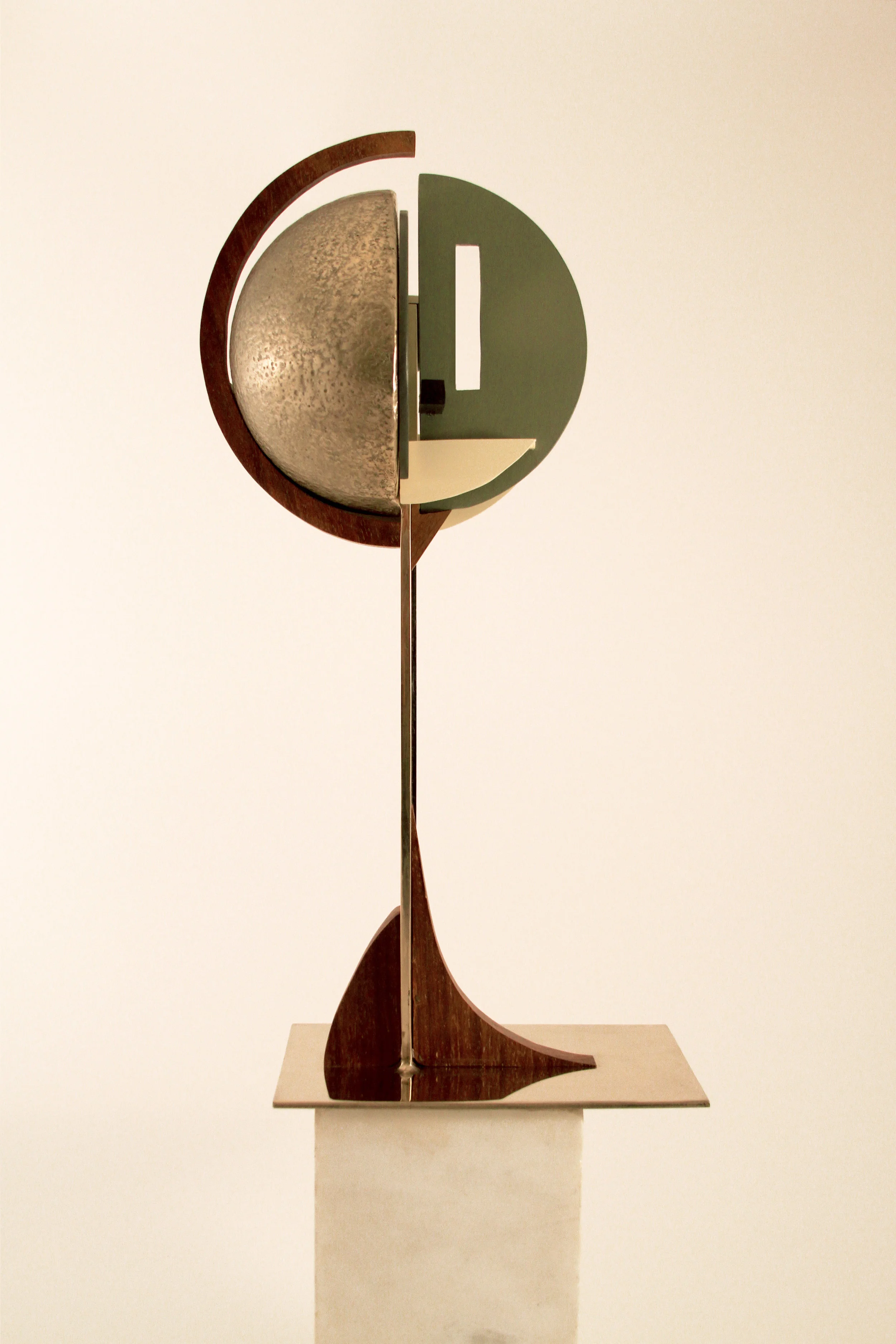 Man 1, 2016