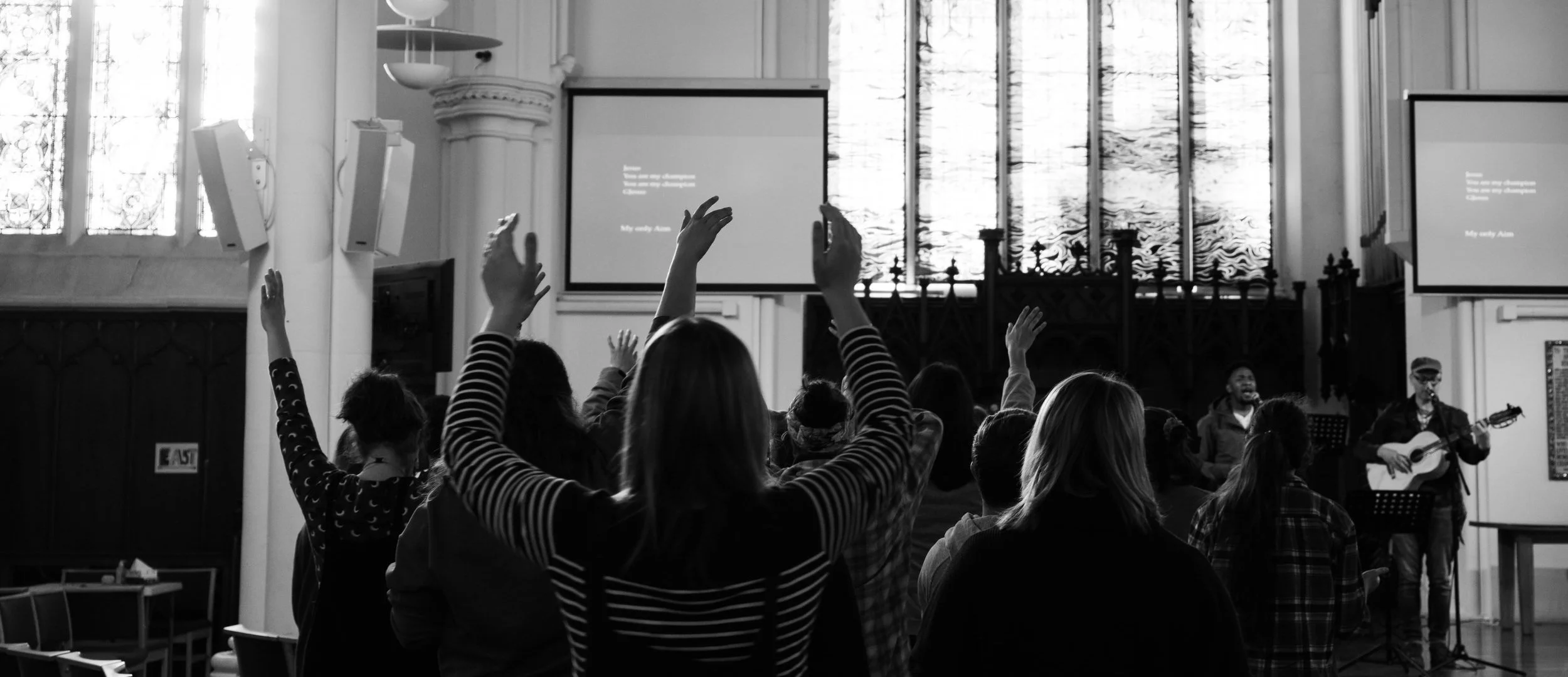 20211115_YWAMCOP26_MorningWorship_11.jpg