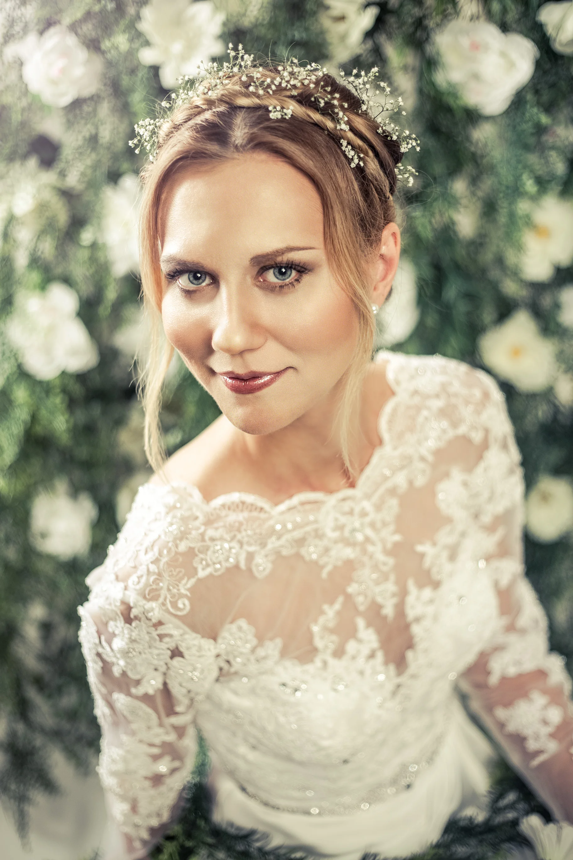 Makeup: Tora Chirila
