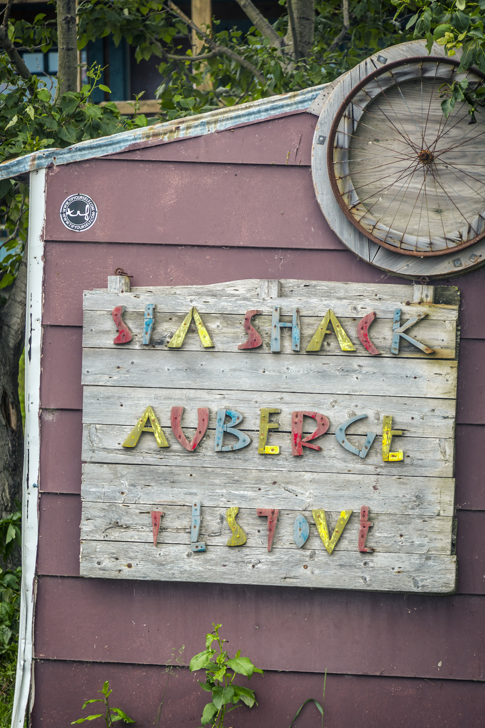 Auberge Festive Sea Shack - Gaspesie - Quebec - Canada - Tora Photography 