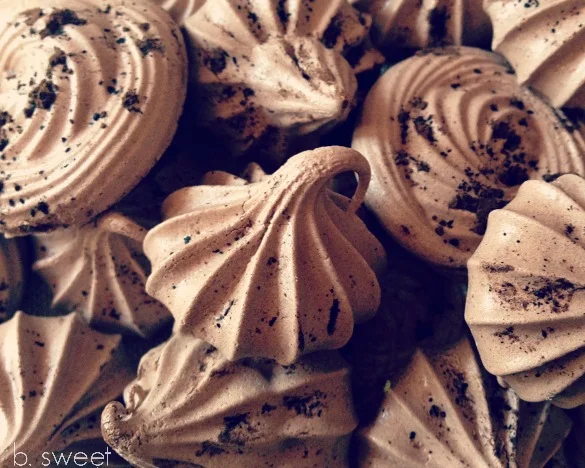 Mini Hot Chocolate Meringues