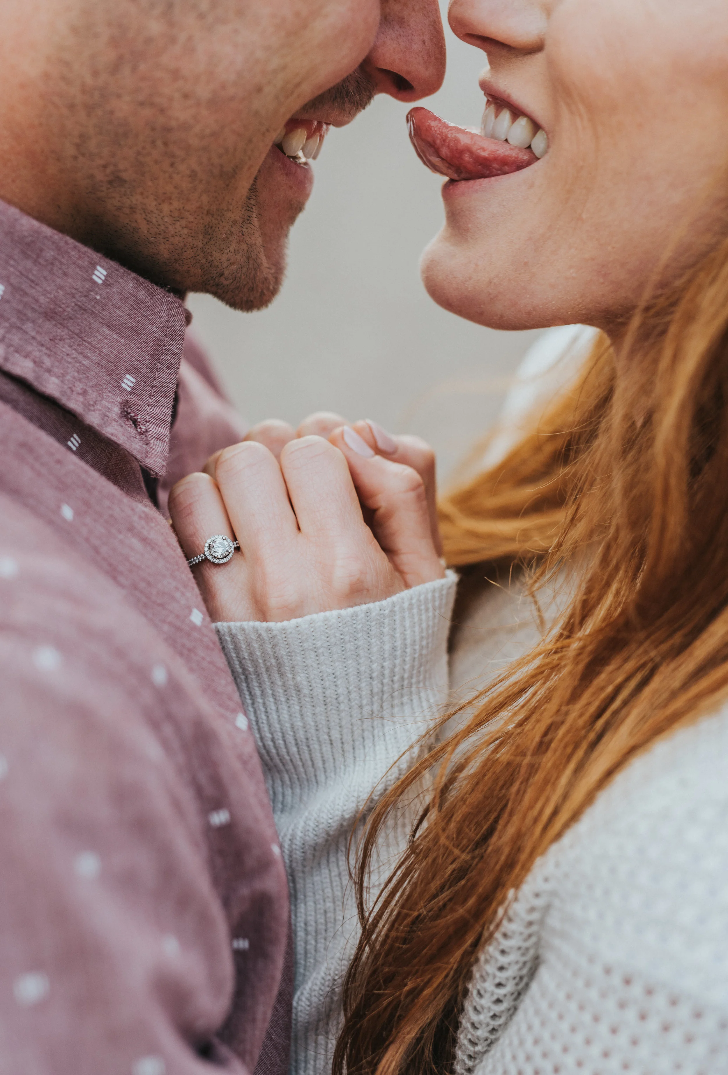  super fun and silly couple pose inspiration they are adorable together silly couple pose fun couple couple goals profession photographer kristi alyse adorable moment logan utah outdoor photo shoot session inspiration #winter #engagementsession #coup