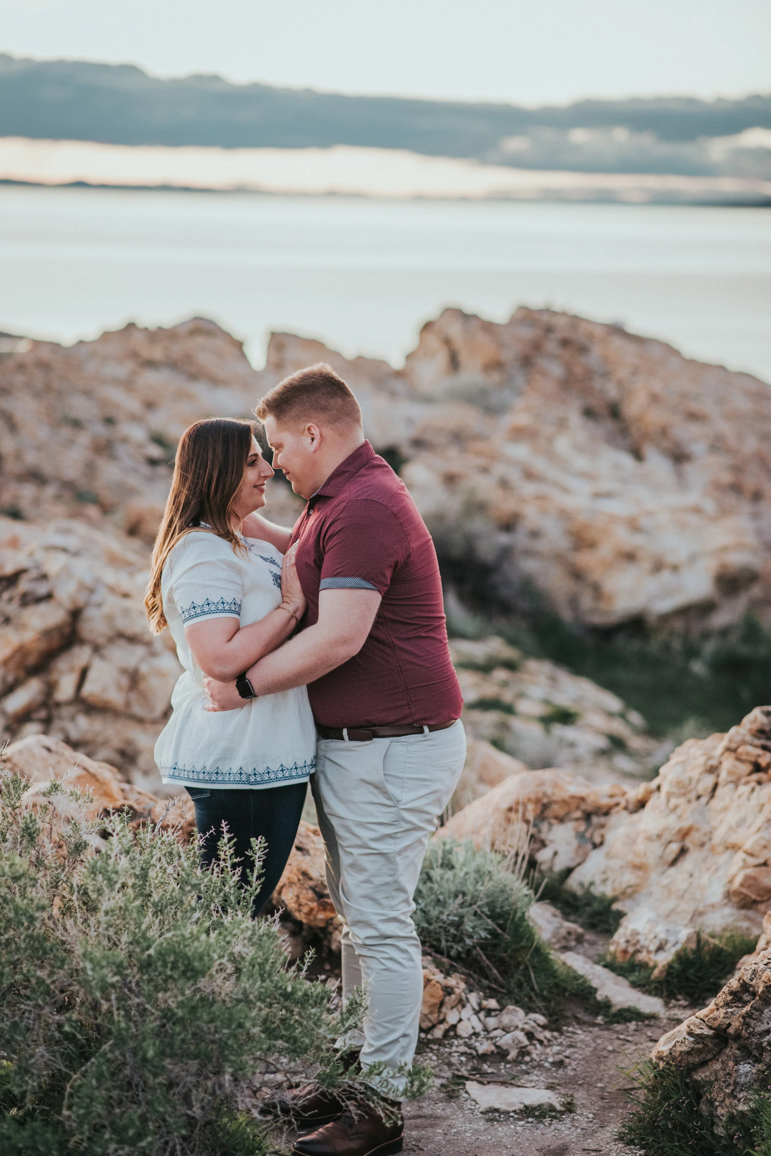  beautiful photo shoot location outdoor photo shoot inspiration outdoor photo shoot goals lighting goals engagement session goals  adorable couple couple pose inspiration of and sweet #engagement #antelopeisland #utah #love #soontobehusbandandwife #c