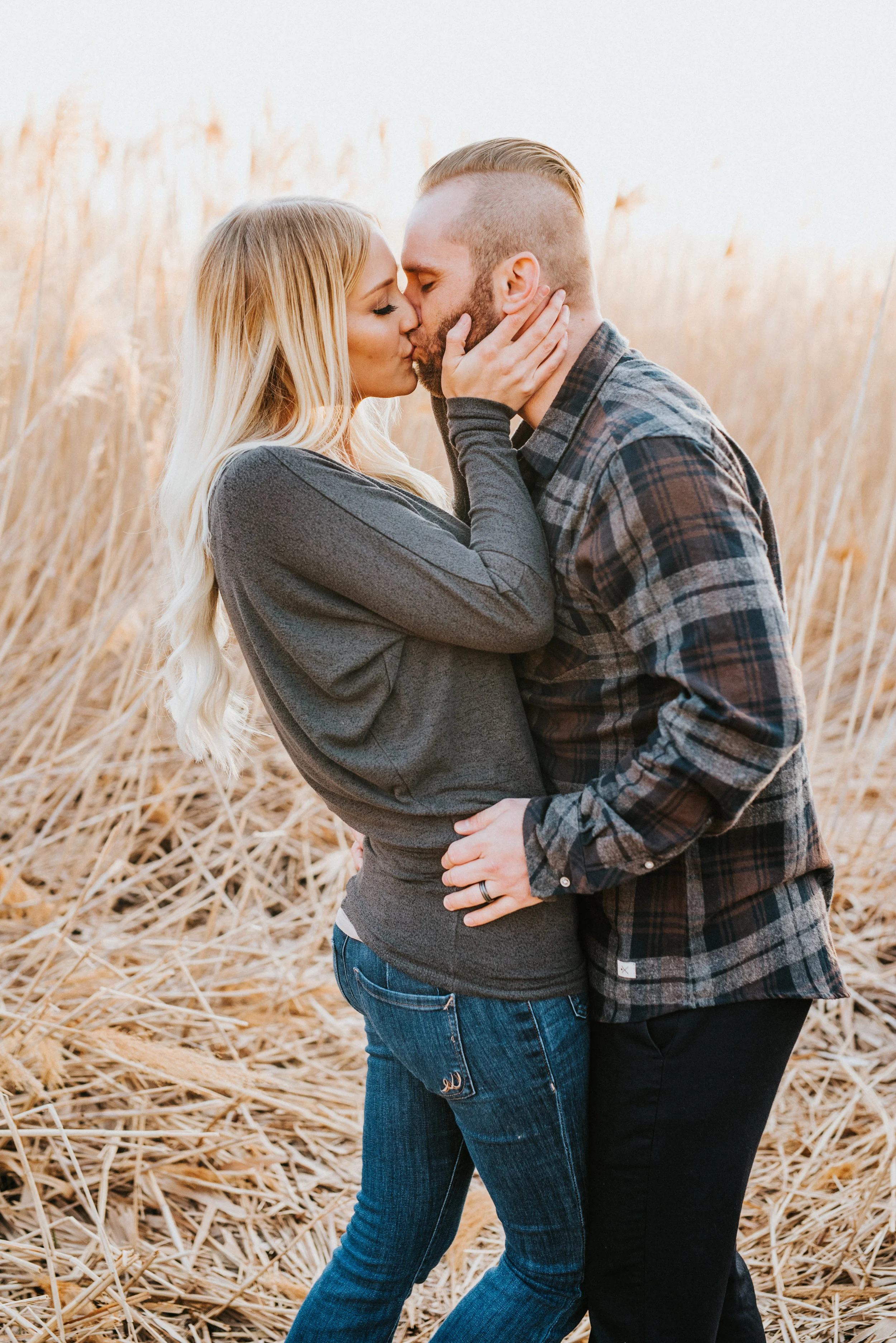 tunnel springs utah engagement session hugging kissing romantic blonde hair inspiration fall family colors northern utah professional photography tall grass logan utah photographer cache valley photography #engagementphotography #nothernutahphotogra