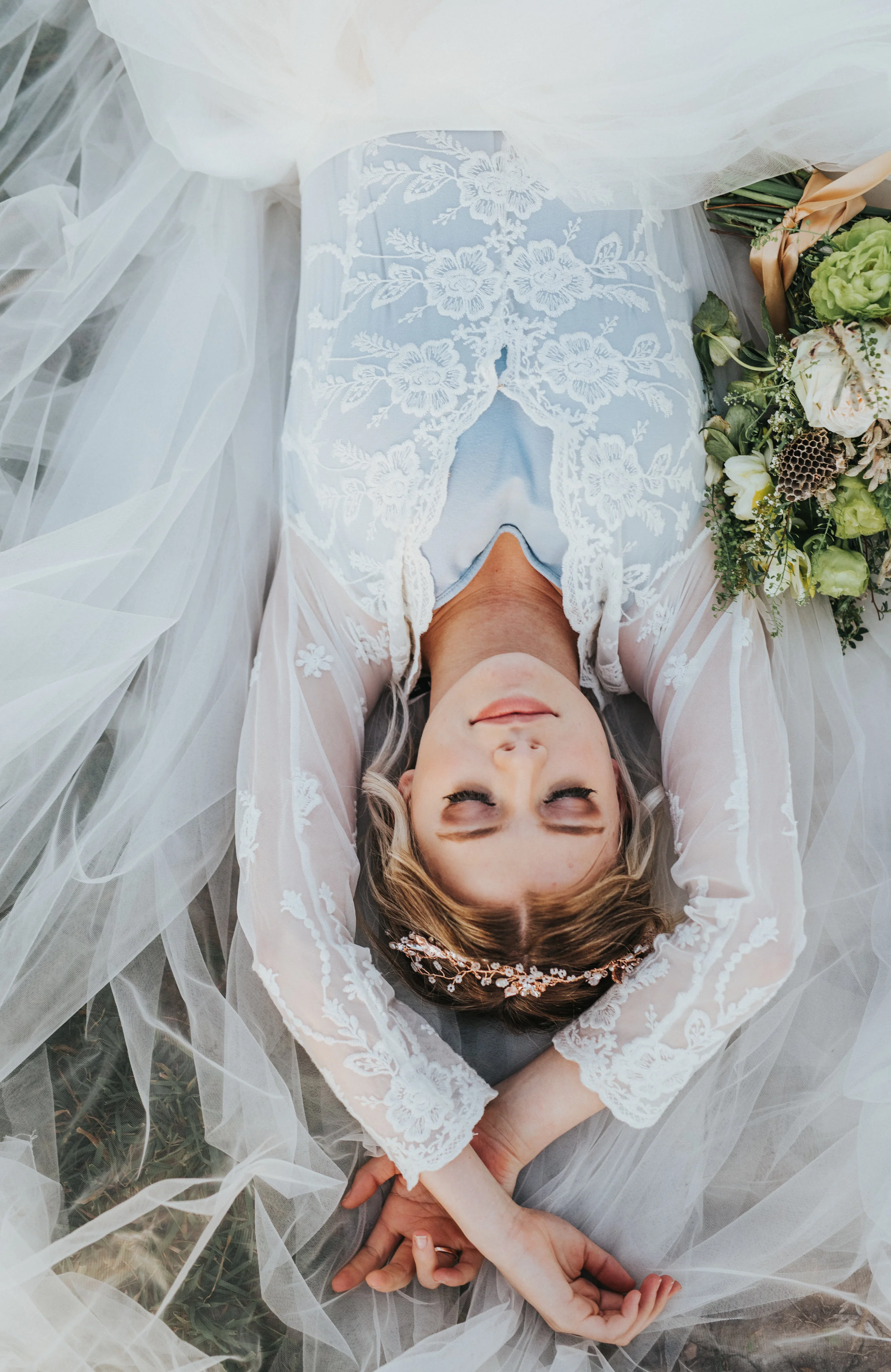  the focus collective workshop utah photographer logan utah wedding photographer styled shoot bridal photography long sleeve wedding dress blue and white wedding dress wedding flowers wedding flower inspo bridal bouquet wedding day makeup wedding hai