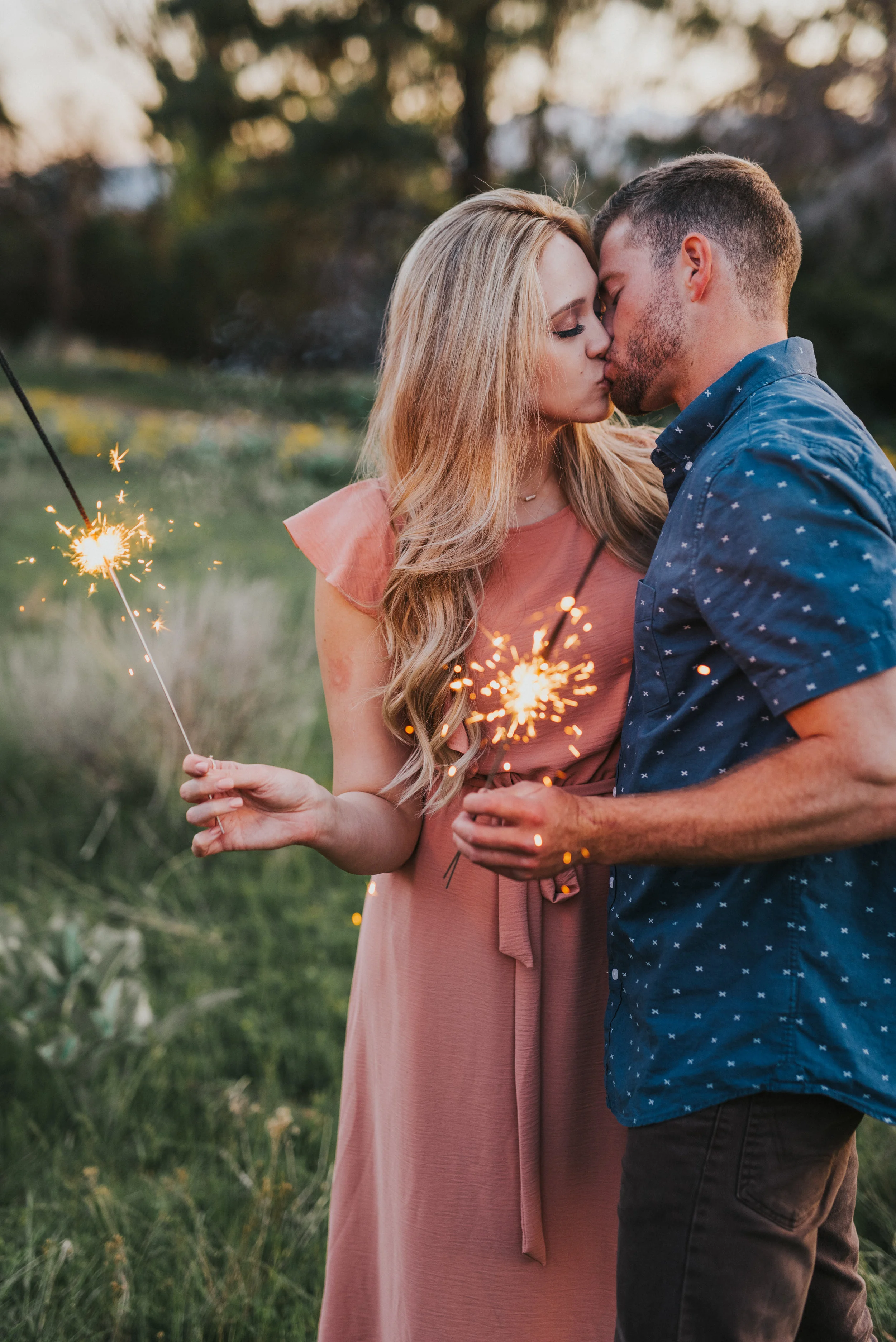  the focus collective workshop photography workshop styled shoot engagement session engagement photos pink and blue engagement outfit ideas semi casual outfit ideas unique engagement session ideas sparkler pictures during engagement sessions couple p