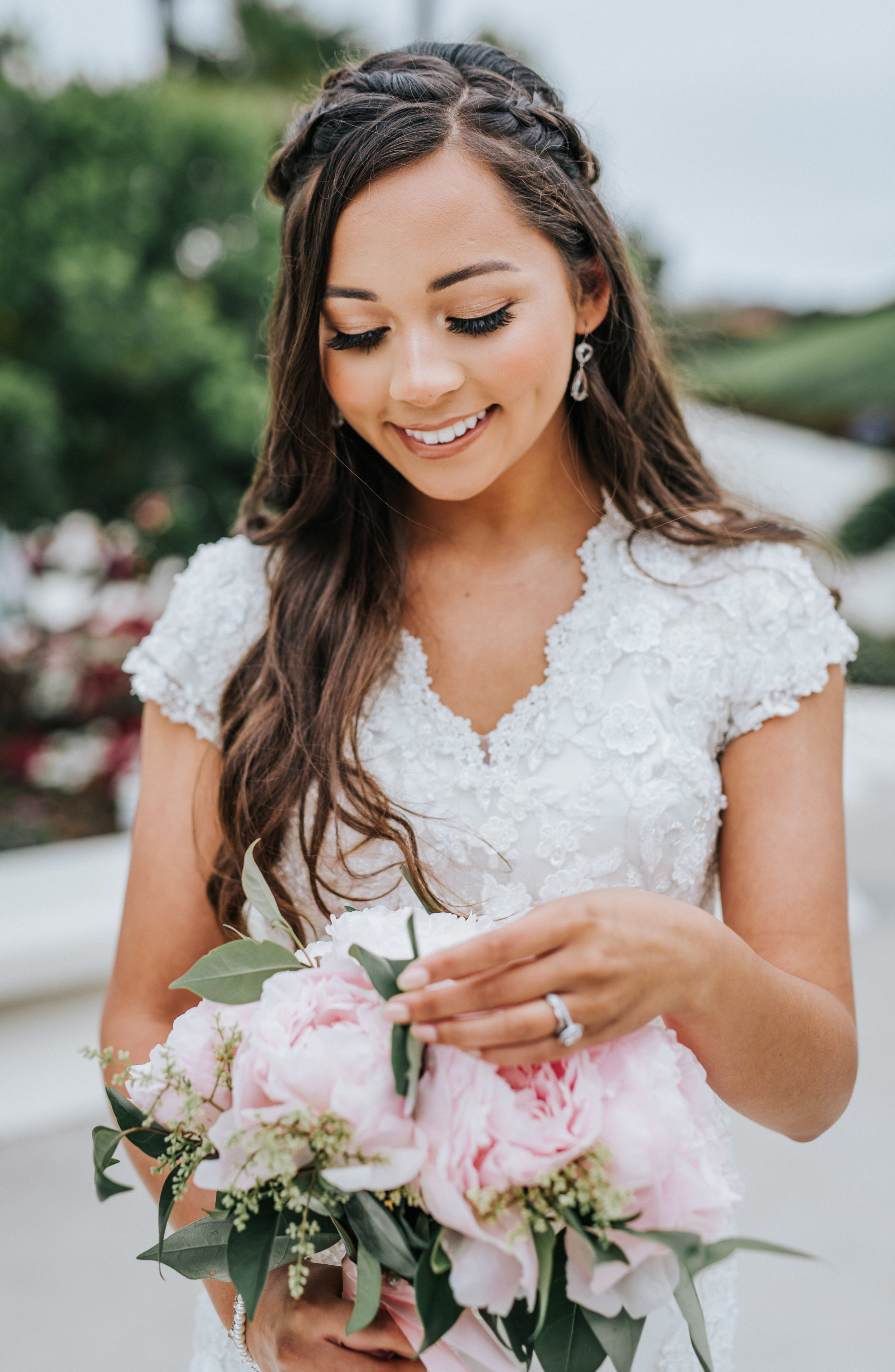  san diego temple wedding lds beaded cap sleeve wedding dress sweetheart wedding dress pink peony wedding bouquet loose wedding curls san diego wedding photography smiling bridals #lajollacaliforniaweddingphotographer #sandiegotemple #windanseabeachc