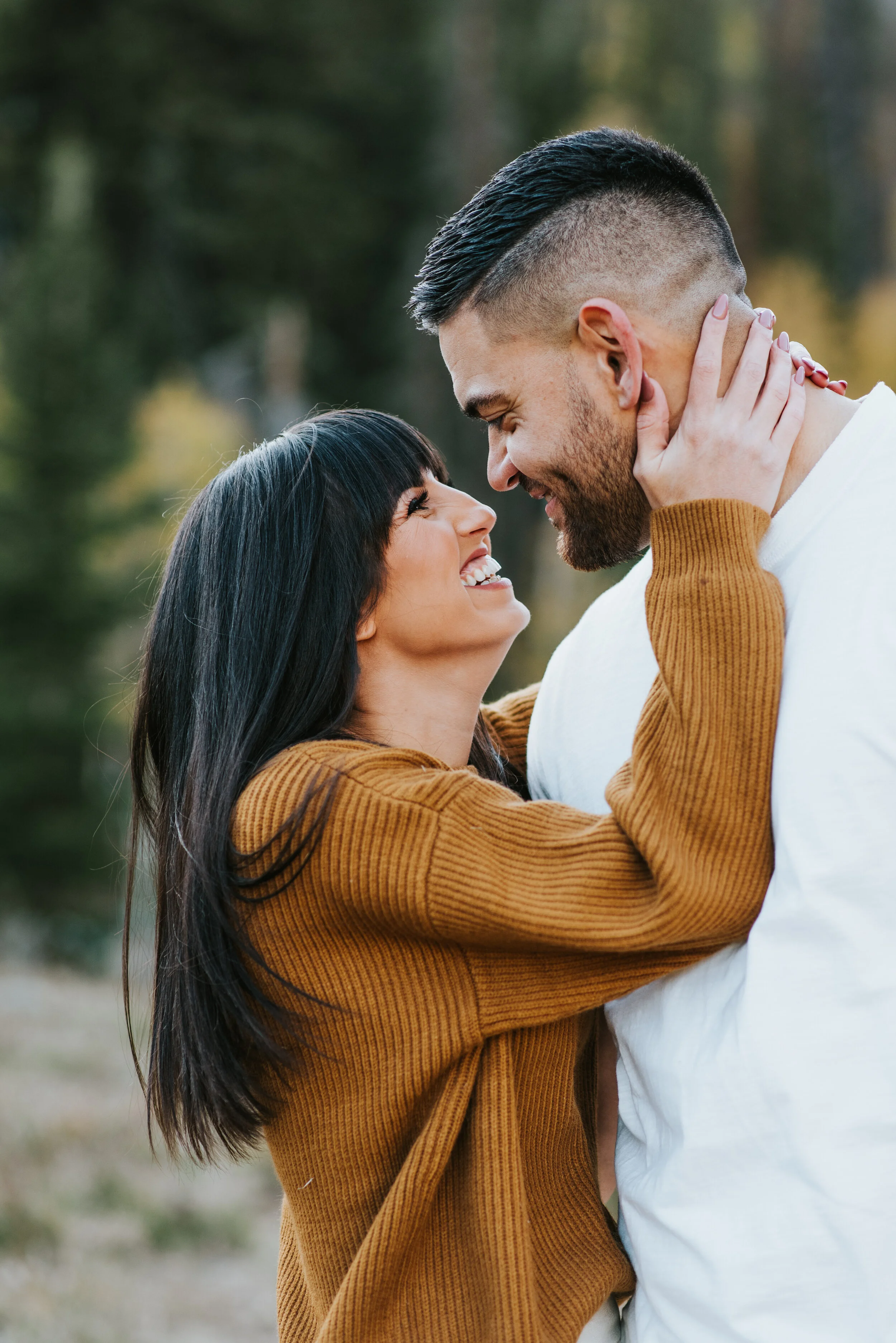  couples session family pictures with just mom and dad kristi alyse photo professional family photographer in northern utah fall family photos with logan utah family photographer #kristialysephoto #familyphotographer #familyportraits #familypictureso
