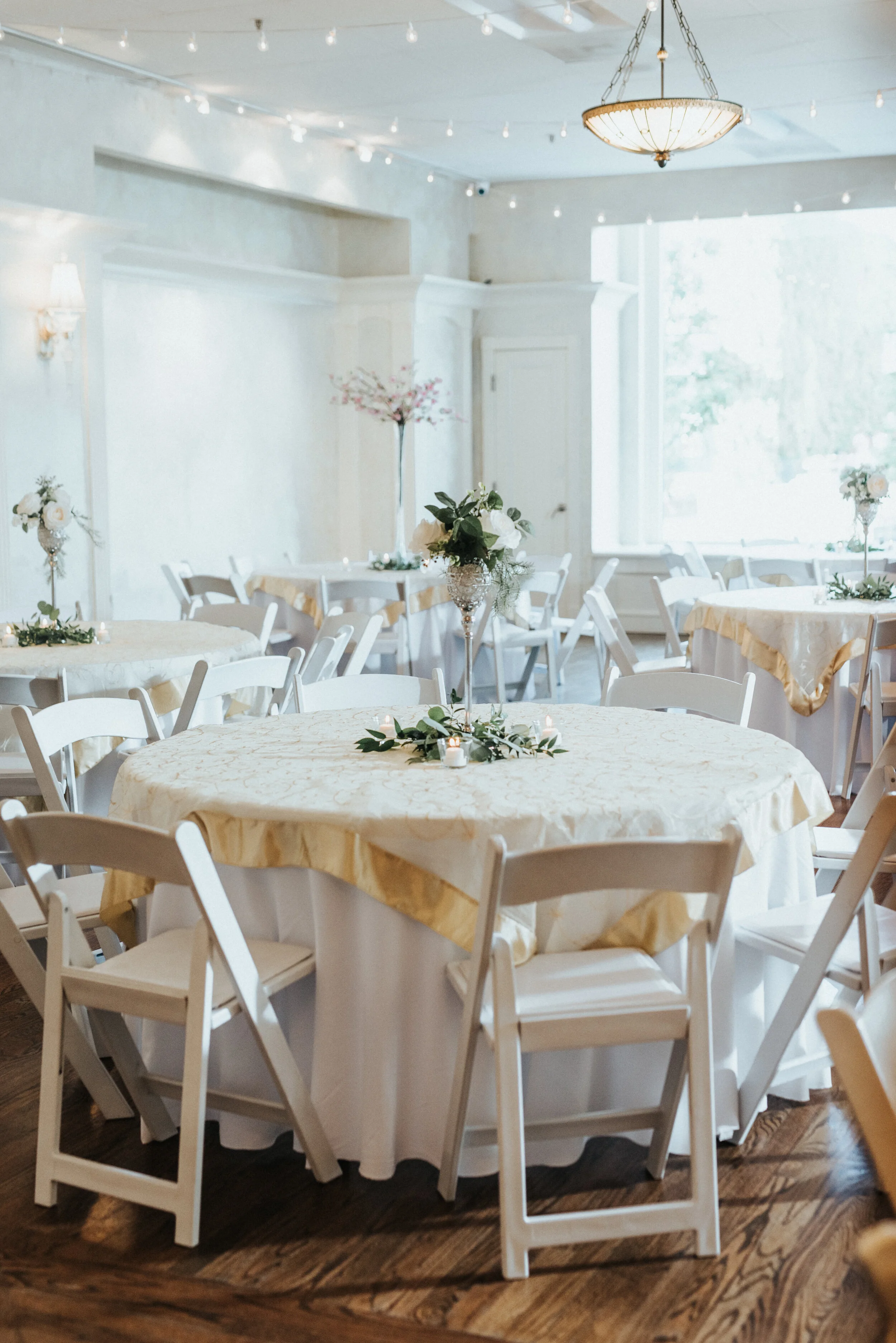  Utah Wedding Utah Photographer Utah wedding receptions reception locations in utah reception decor inspiration table decor inspo center piece ideas wedding flowers flower arrangement ideas candle center piece ideas different center pieces elegant we