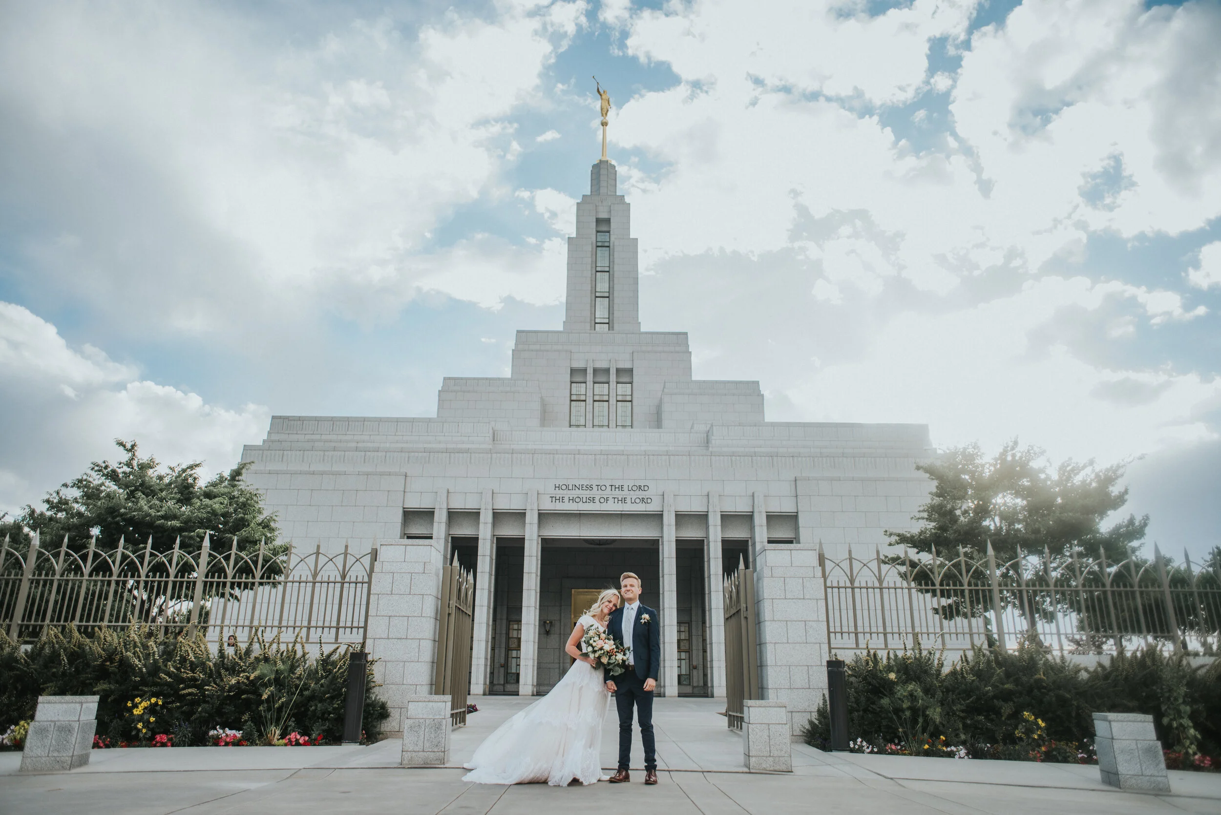 couple_in_front_of_draper_temple.JPG