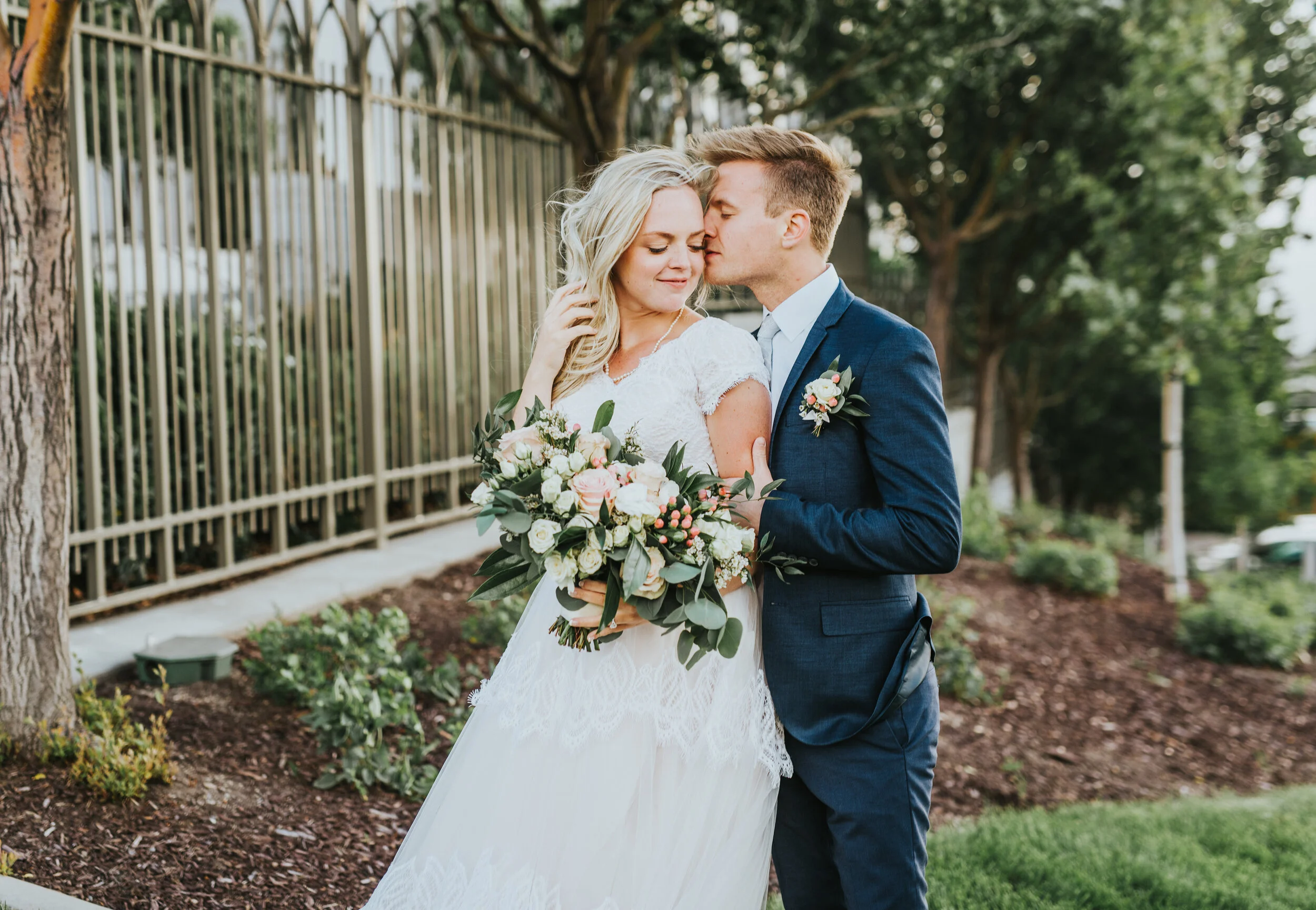 couple_outside_draper_temple_gate.JPG
