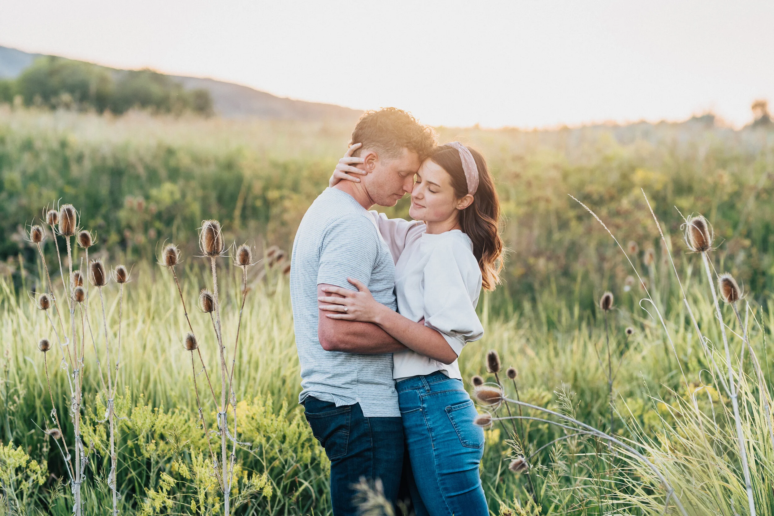 Beautiful mountain engagement session with Kristi Alyse Photography in Cache Valley Utah. Engagements in a field engagement photographer professional couples photography in logan utah cache valley wedding photography engagement session pose ideas su…