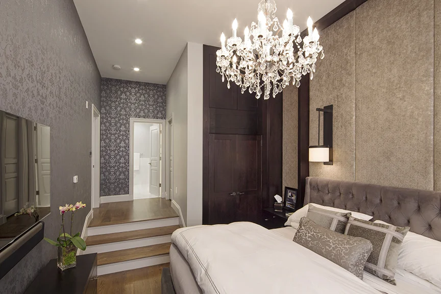 MBedroom+Bath0898a.jpg