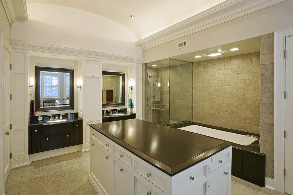 MBathroom9657v8.jpg
