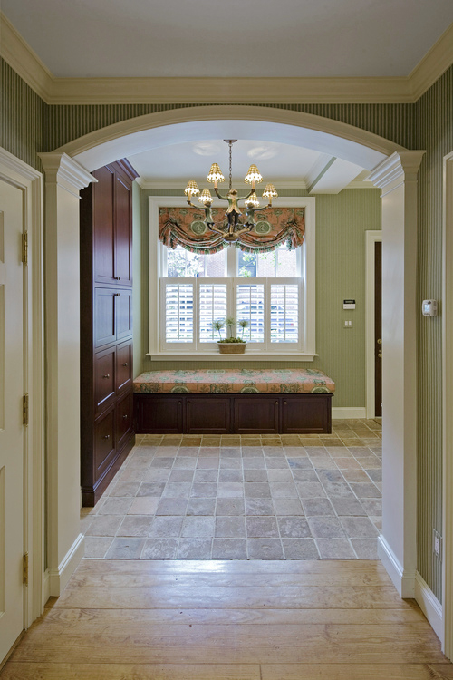EntryFoyer+Hall4279v5.jpg
