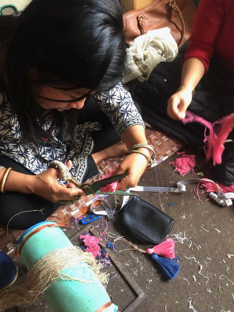 Making linen tassels