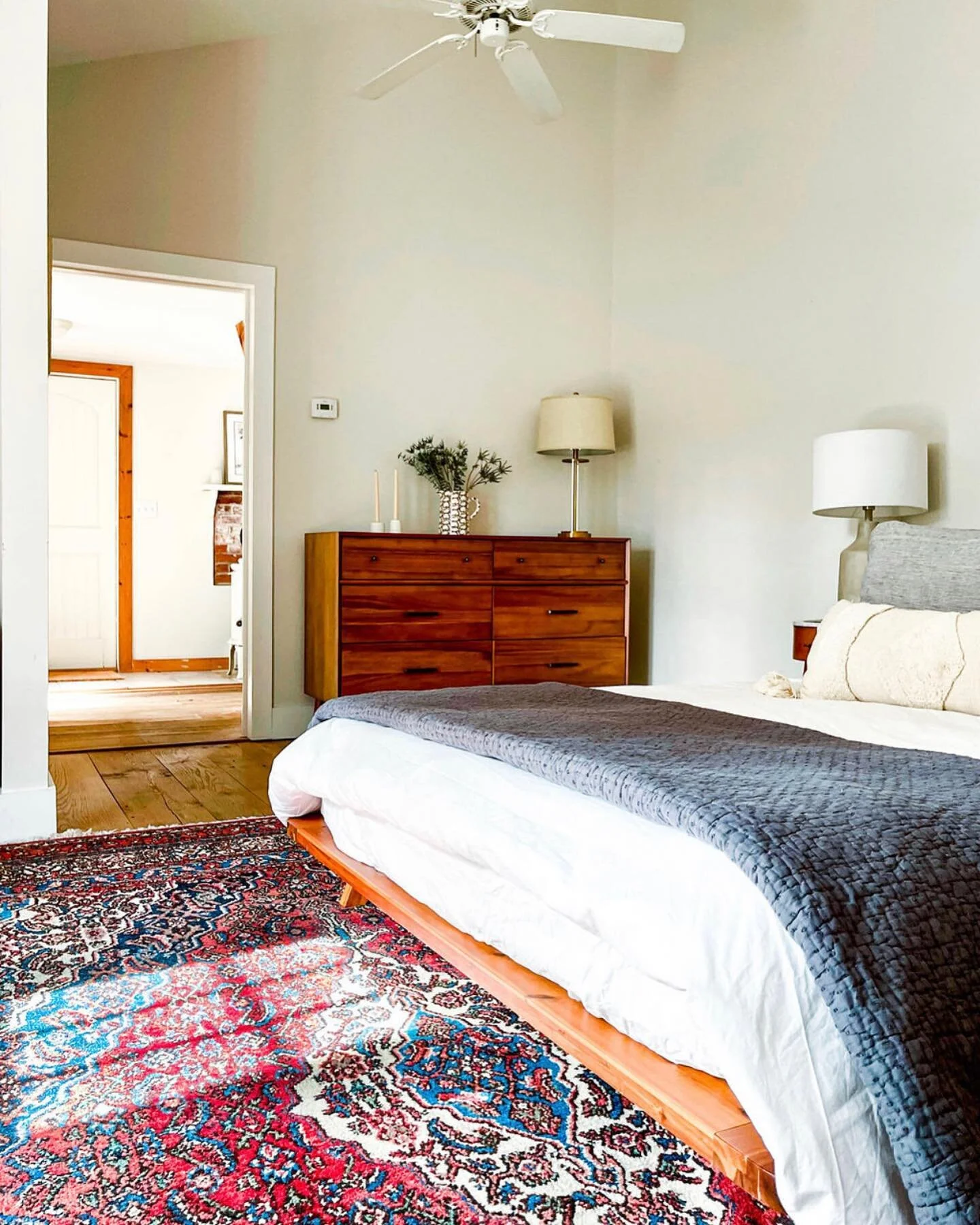 Cozy cottage bedroom ☁️✨