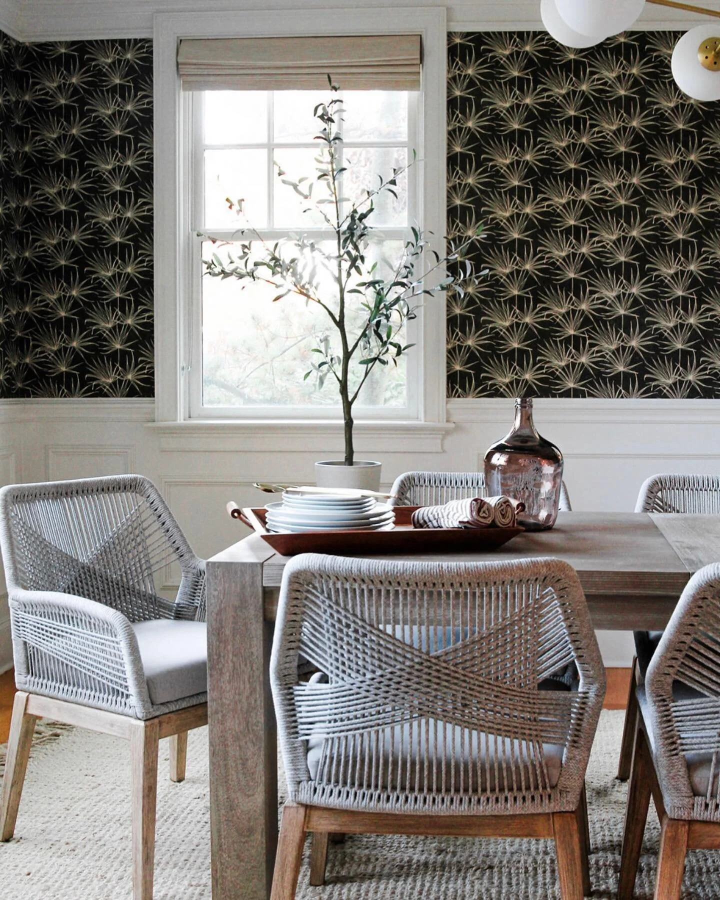 Chic &amp; cozy dining room designed by @via_norfolk 💫✨

#vianorfolkdesigns