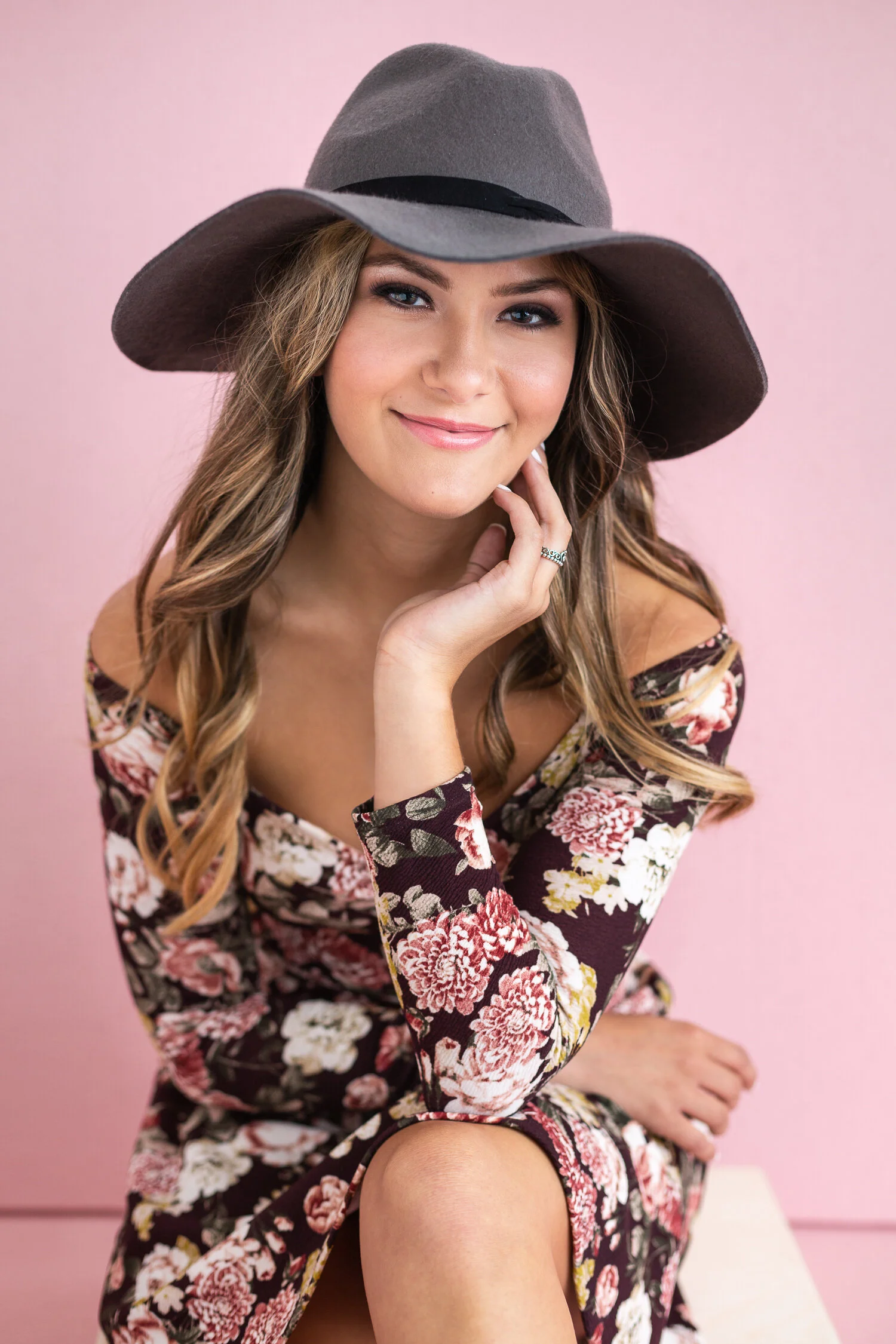 Senior-Photos-Crystal-Lake-IL-Mariela-Ryan-Photography-Sarina.jpg