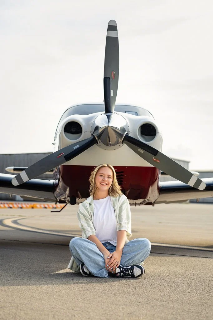 Senior-Photo-girl-jean- airplane-Crystal-Lake-Mariela-Ryan-PhotographyCardiH-6.jpg