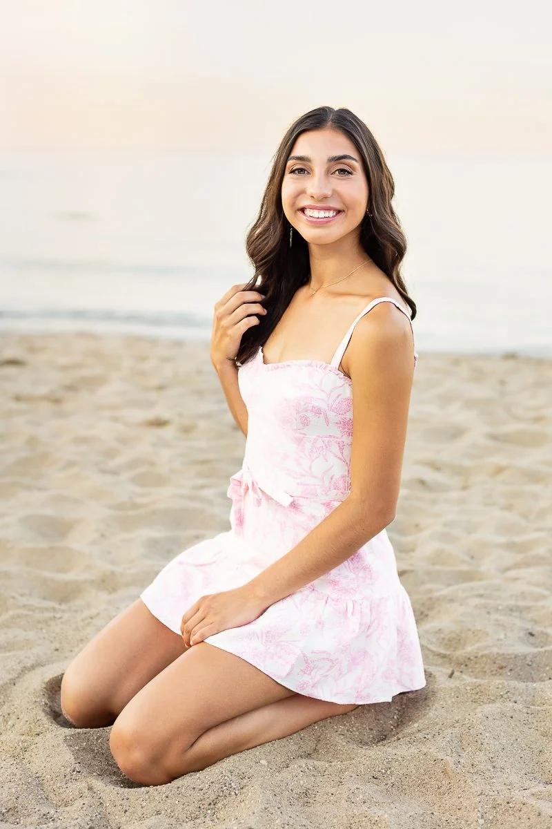 Senior-Portrait-Photos-Lake-Forrest-IL-beach-Mariela-Ryan-Photography-Amelia-44.jpg