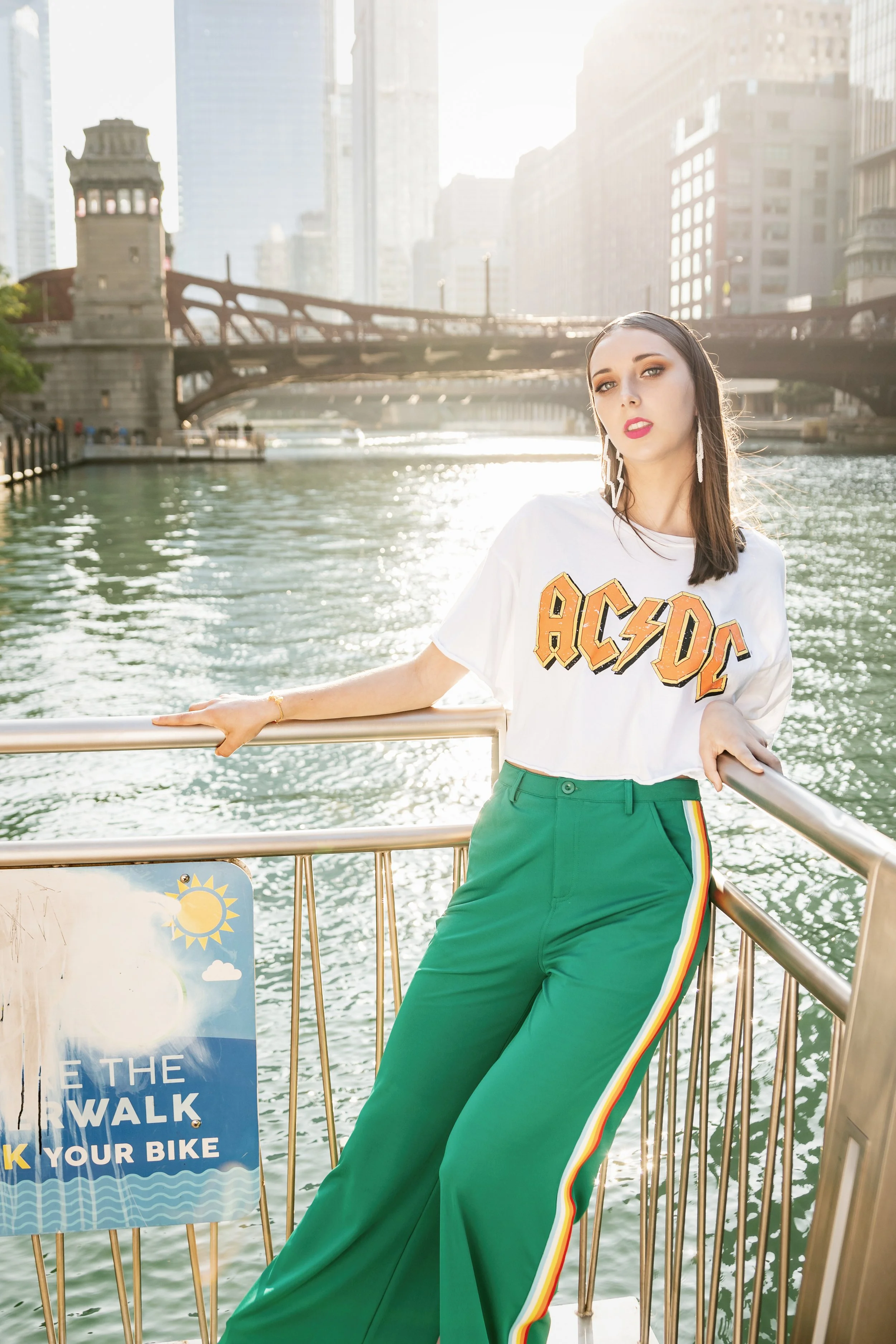 Senior-Photos-Portrait-Chicago-Riverwalk-Mariela-Ryan-Photography-54.jpg