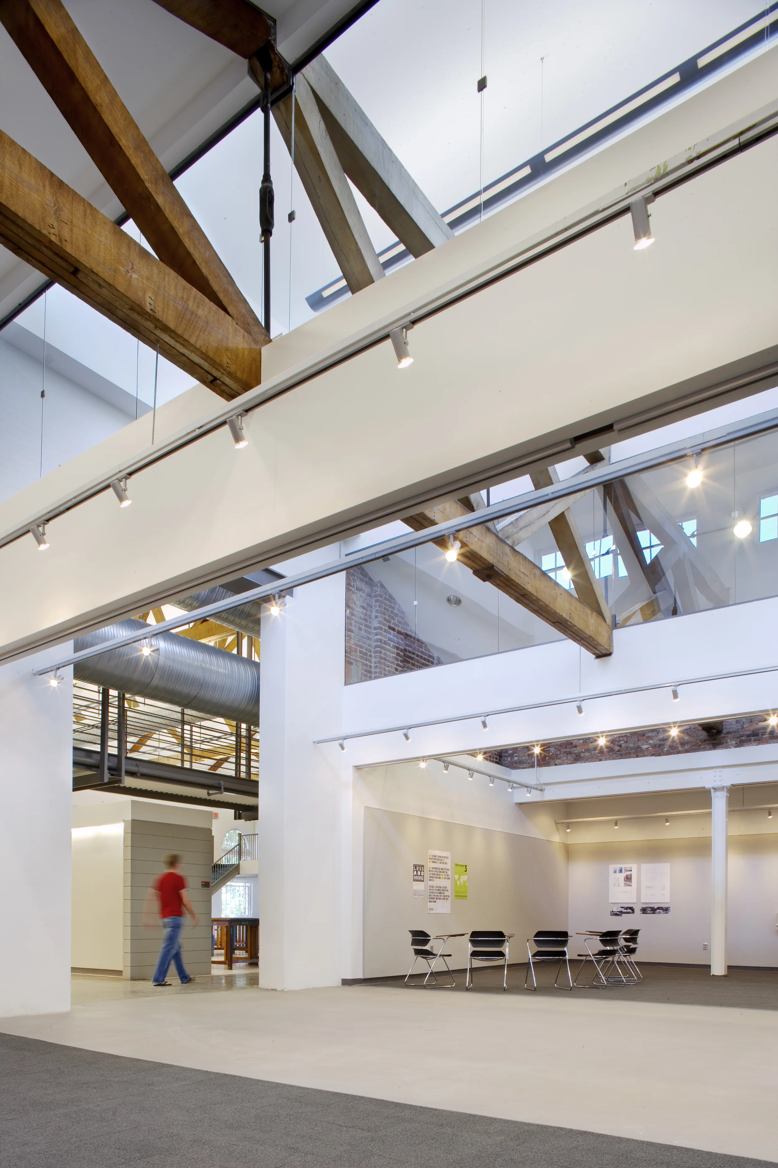 9807-11 LEAZAR.atrium.diagonal.jpg