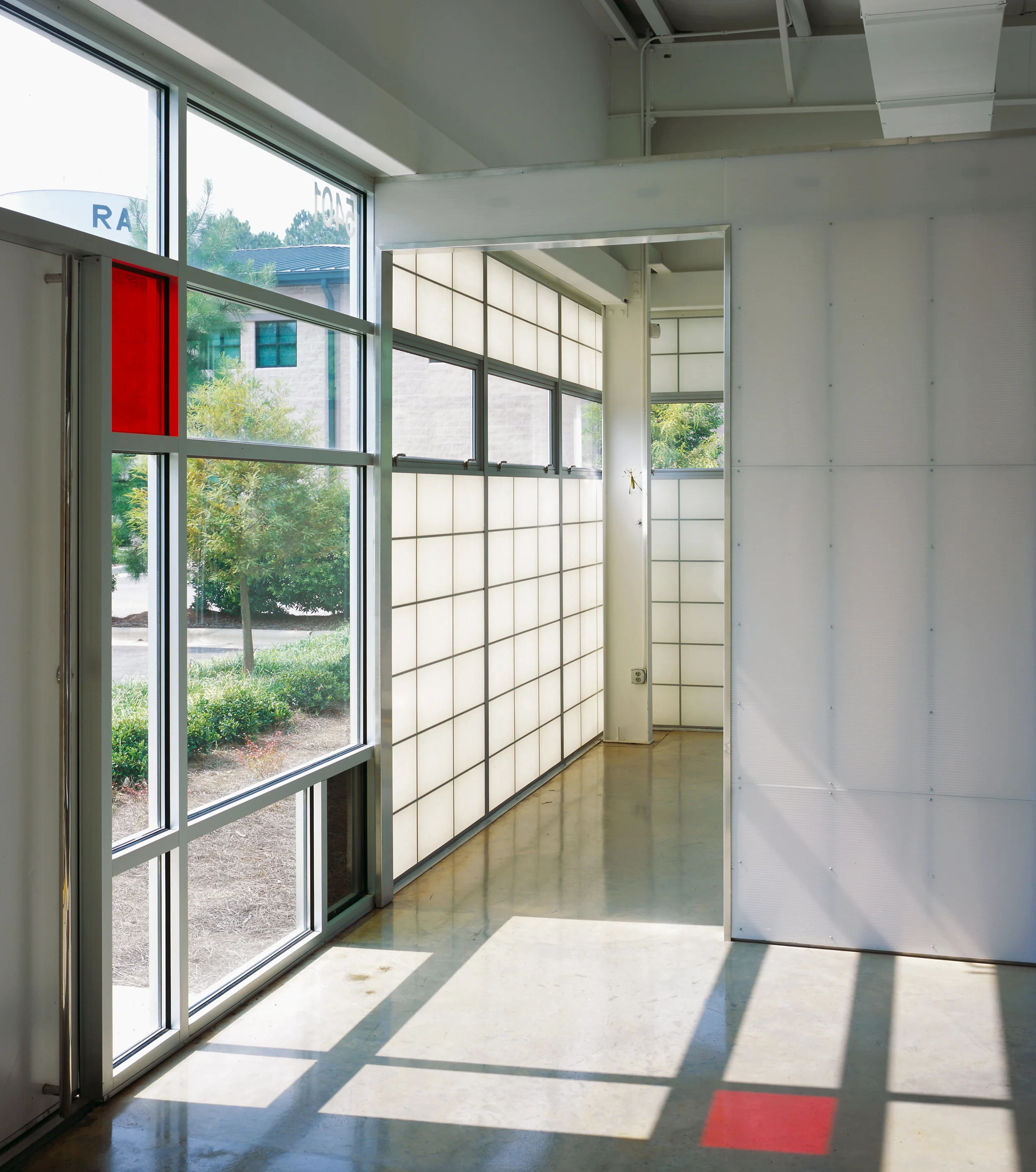 9807-04 M corner+.jpg
