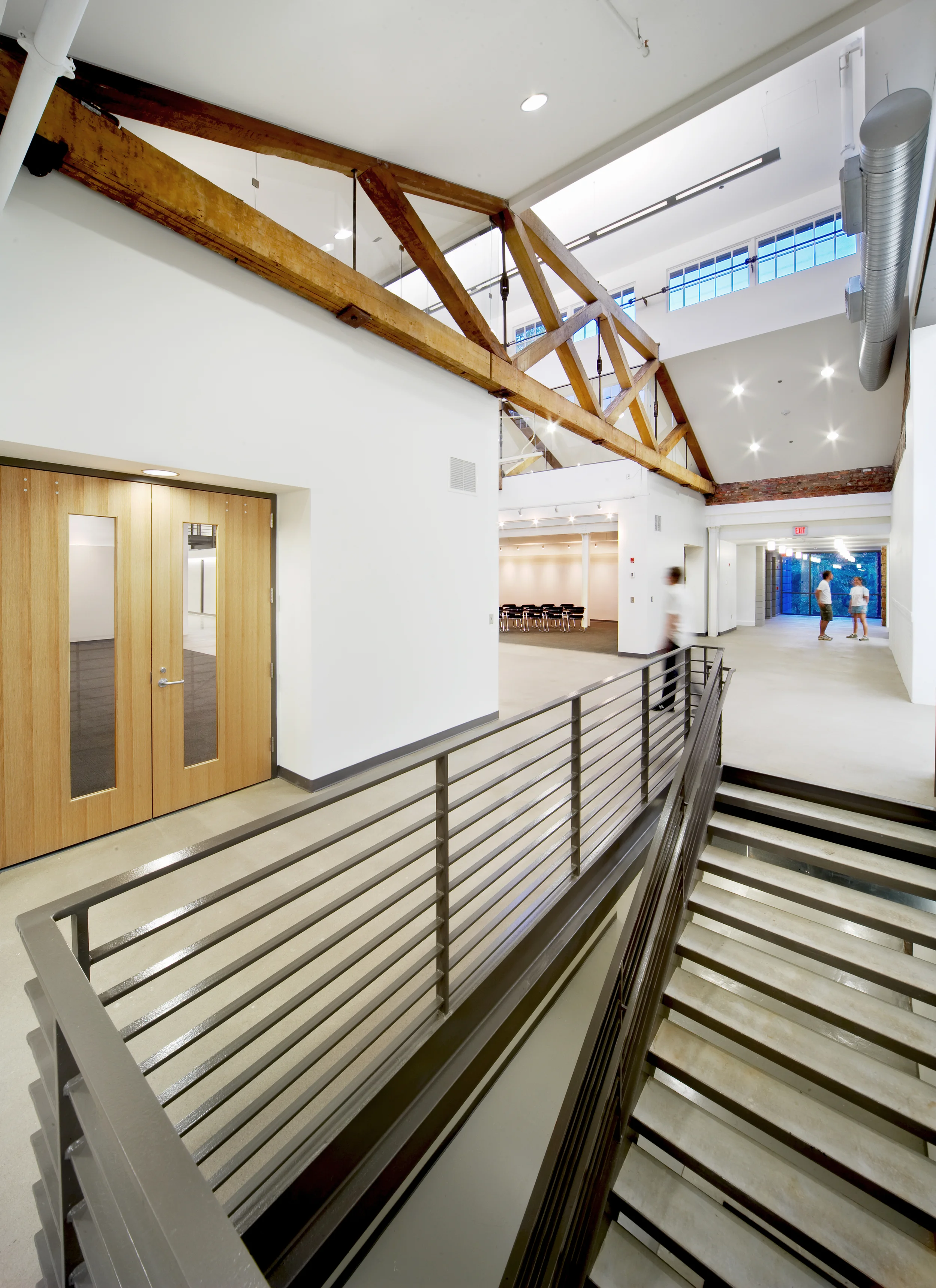 9807-11 LEAZAR.stair.2ndflr.twi.jpg