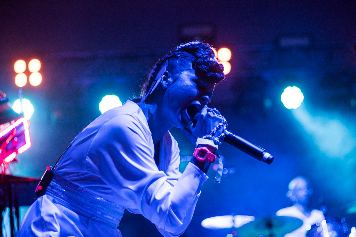 3-Bomba_Estereo-2.jpg