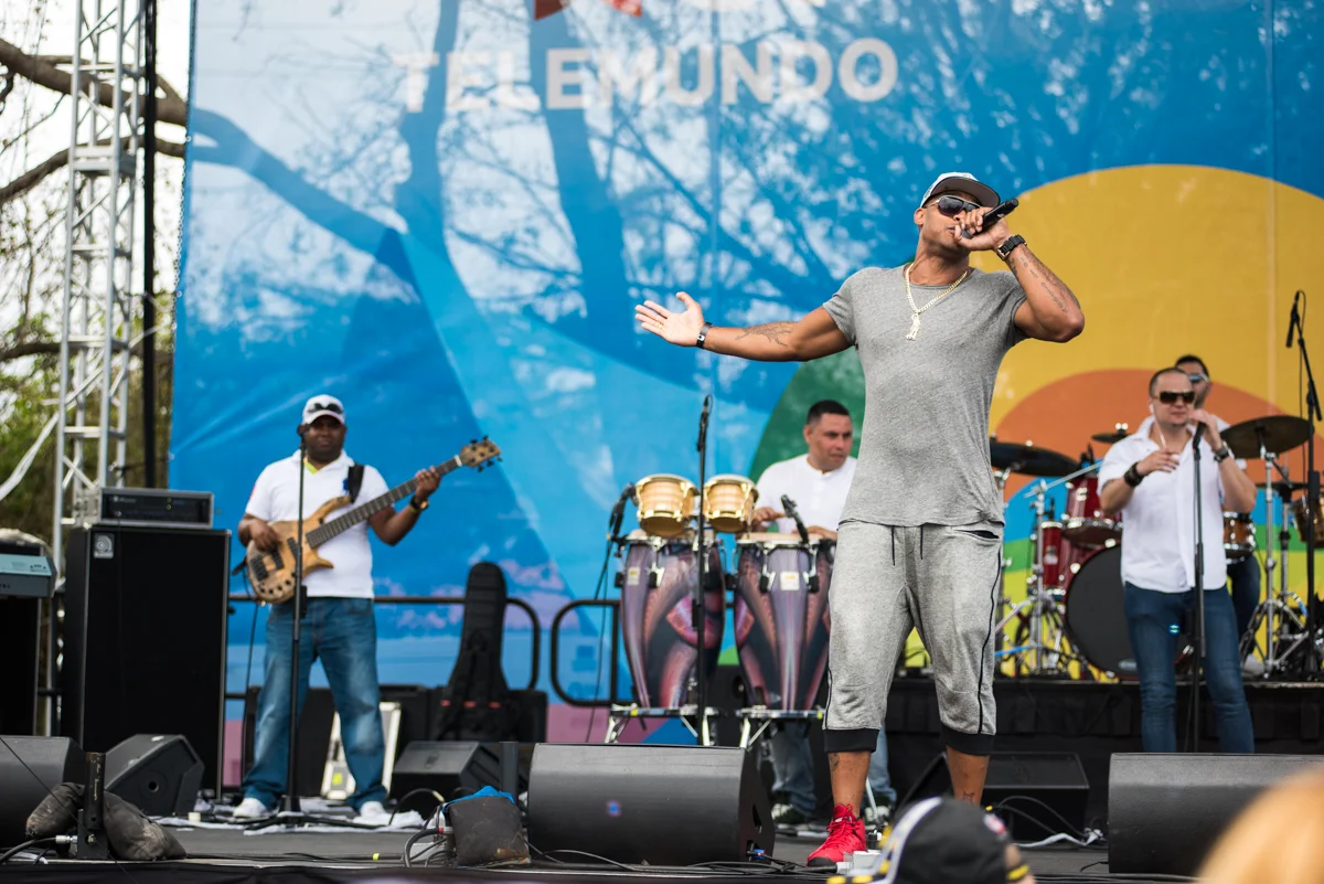 Calle-Ocho_Music-16.jpg