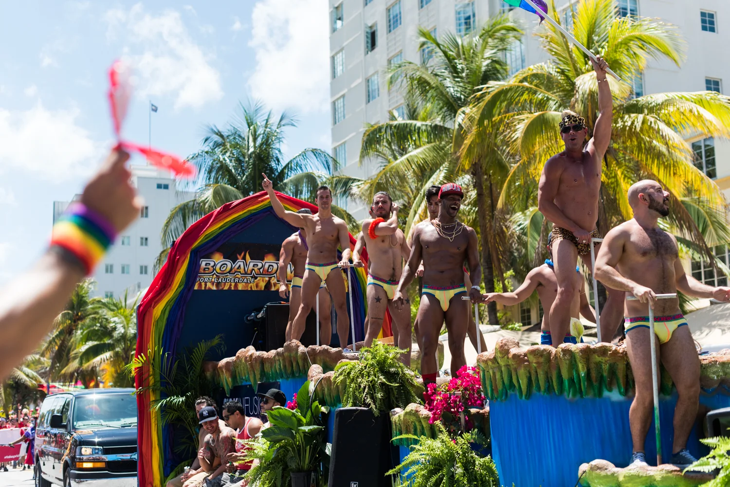 Boys-Gay-Pride-7.jpg