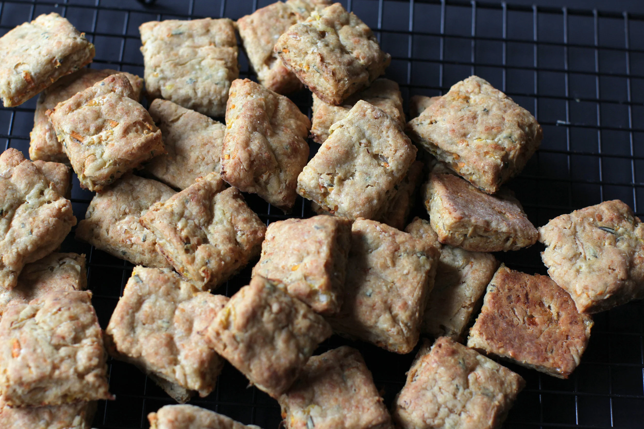 mini scones carottes et romarin