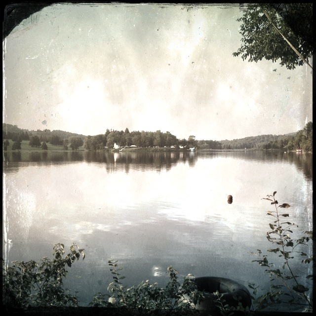 LakeMoraine.JPG
