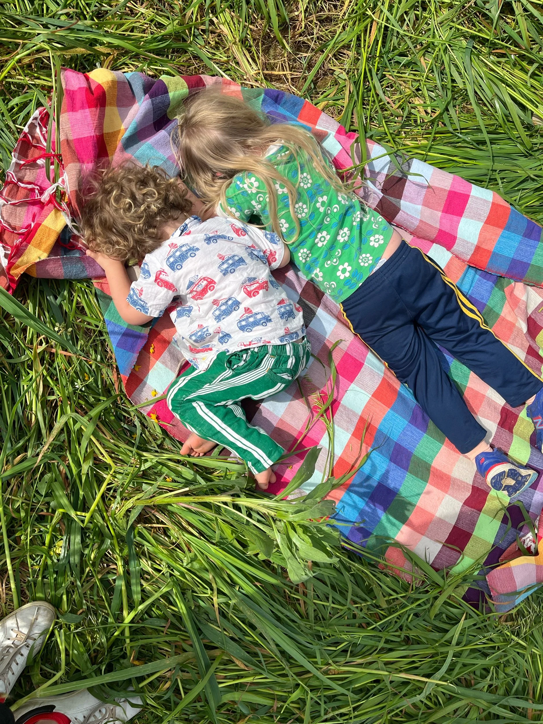 5E4F940E-BBEC-4B17-B487-40BA1F773728