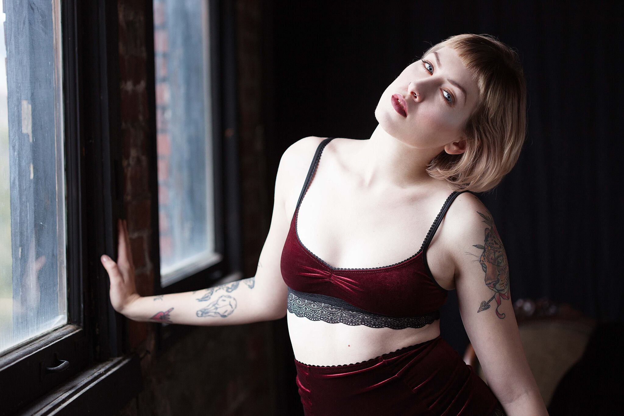 Sarah Lingerie: Vava Lingerie Photographer: Holly Seeber Photography