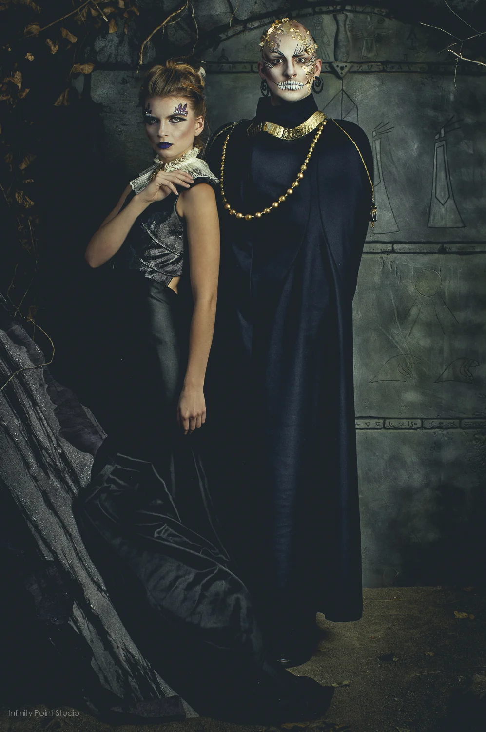Photography: Infinity Point Studios Dress/male costume: Seth Aaron