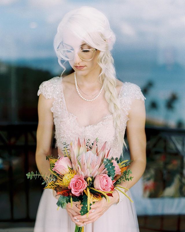 Happy anniversary to one of my all time favorite brides @myleskatherine and her husband @rugbytheband !! I wish we could go back to Maui and relive this day every year in celebration! Thank you both for including me in your special day. I feel so lucky to know you guys π Also, Myles YOU ARE STUNNING π .
.
.
#pdx #portlandmakeupartist #pdxmua #portland #maui #mauiwedding #bride #bridalmakeup #bridalhair #oregonbride #beauty #pretty #paradise #anniversary