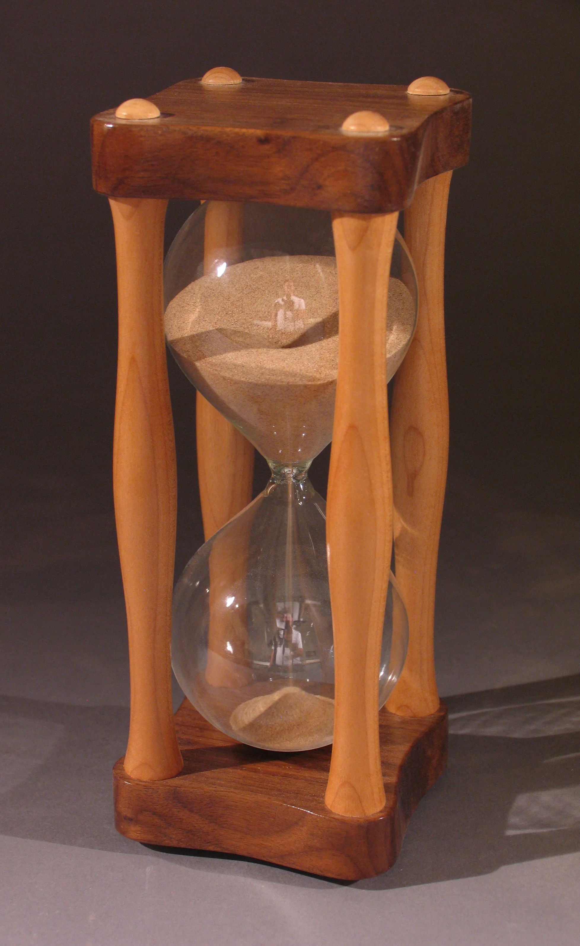 hourglass1.jpg