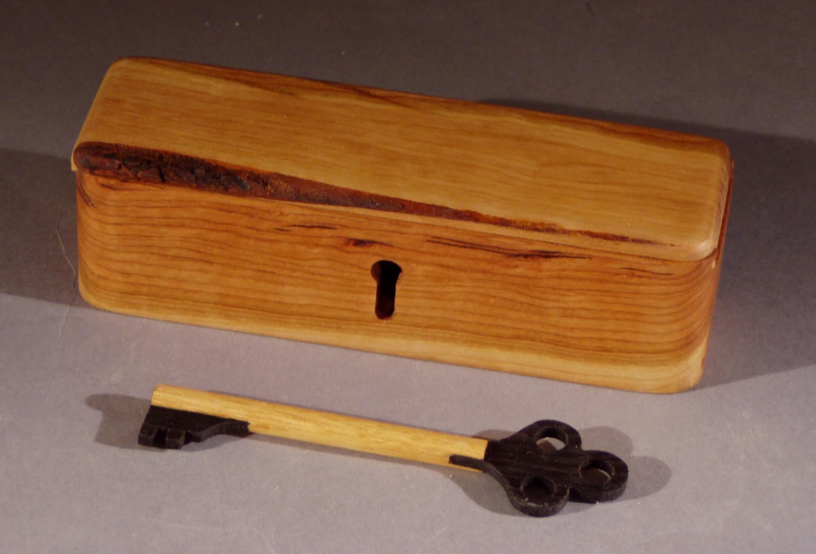 key hole box1.jpg