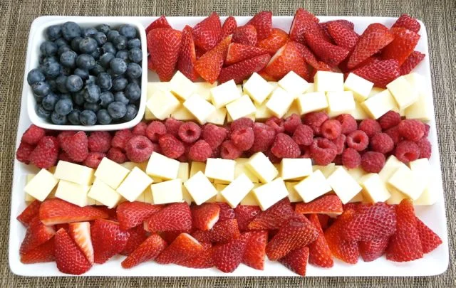 Celebrate this holiday Weekend with our easy and delicious Memorial Day menu that will allow you to spend more time with your friends and family and less time in the kitchen!