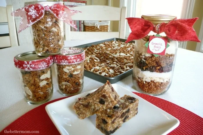 Granola Bars in a Jar Gift {with downloadable recipe cards}
