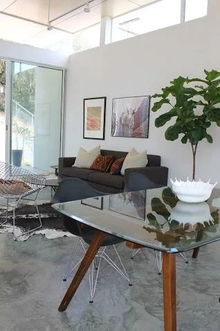 The "Dropp" bowl adds kinetic energy to the dining table.
