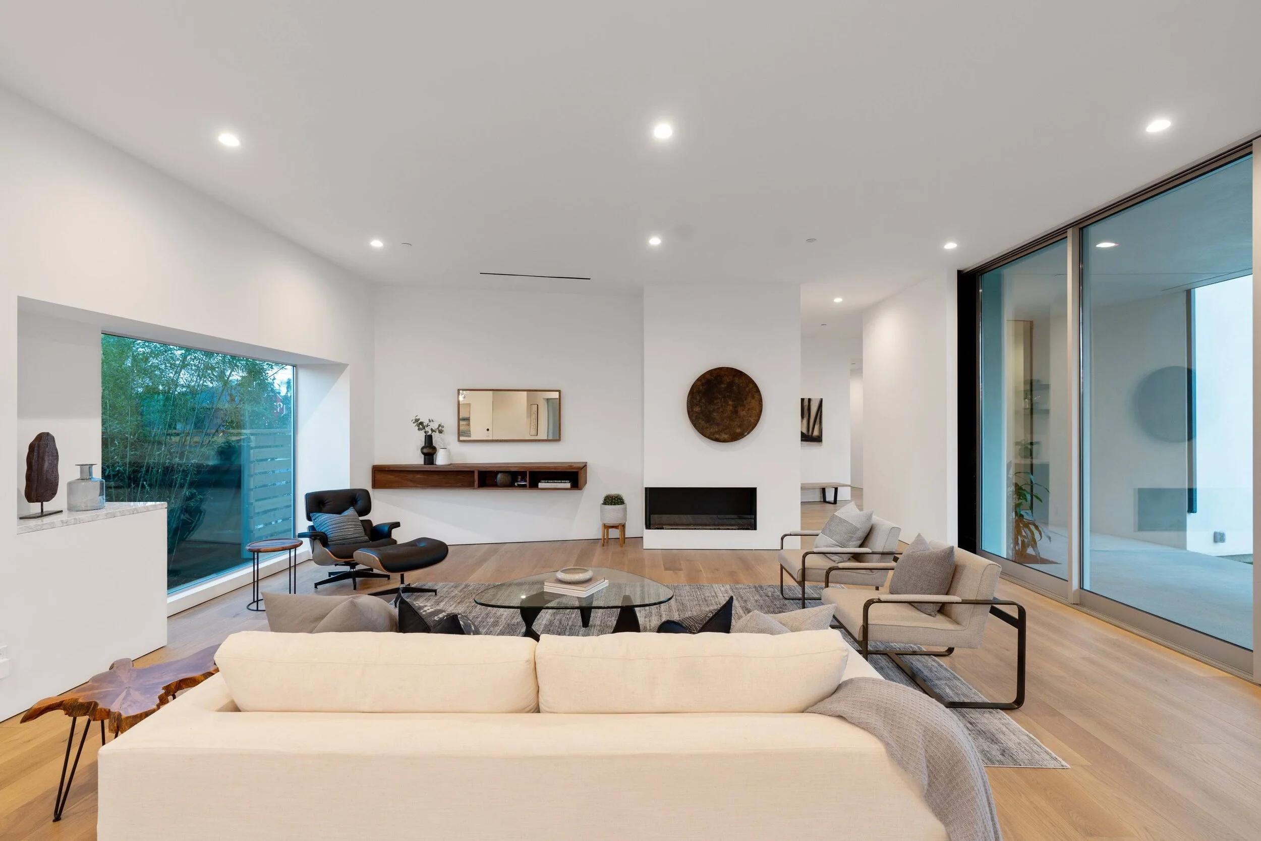 mentone living room hi res 5.jpg