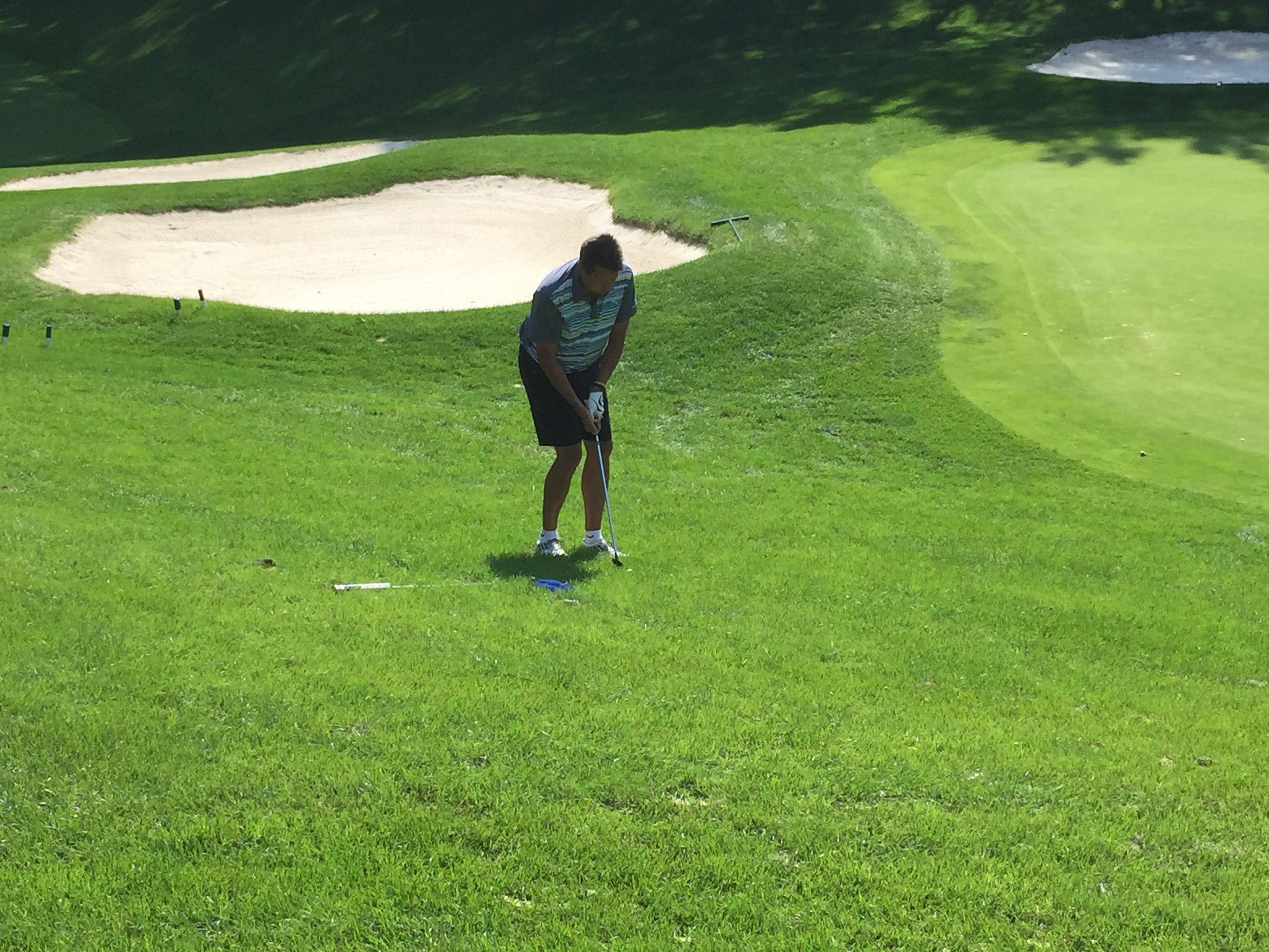  Devo Cup 2015 - Ronnie chipping greenside on the 5th. 