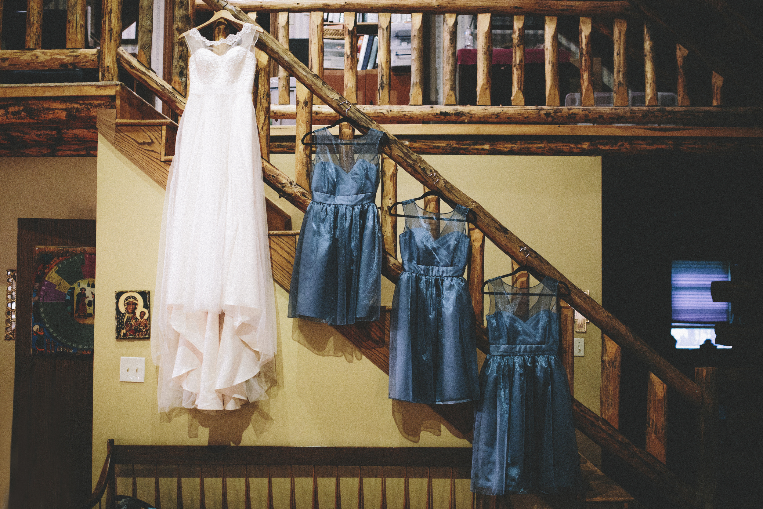 013Girls-Getting-Ready.jpg