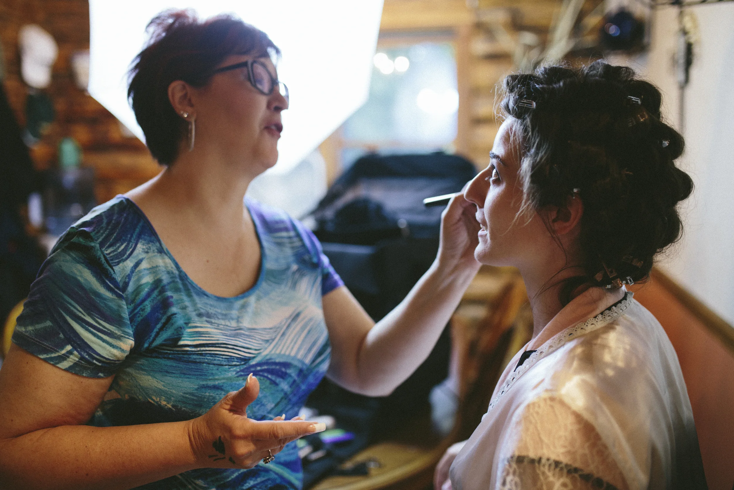 081Girls-Getting-Ready.jpg